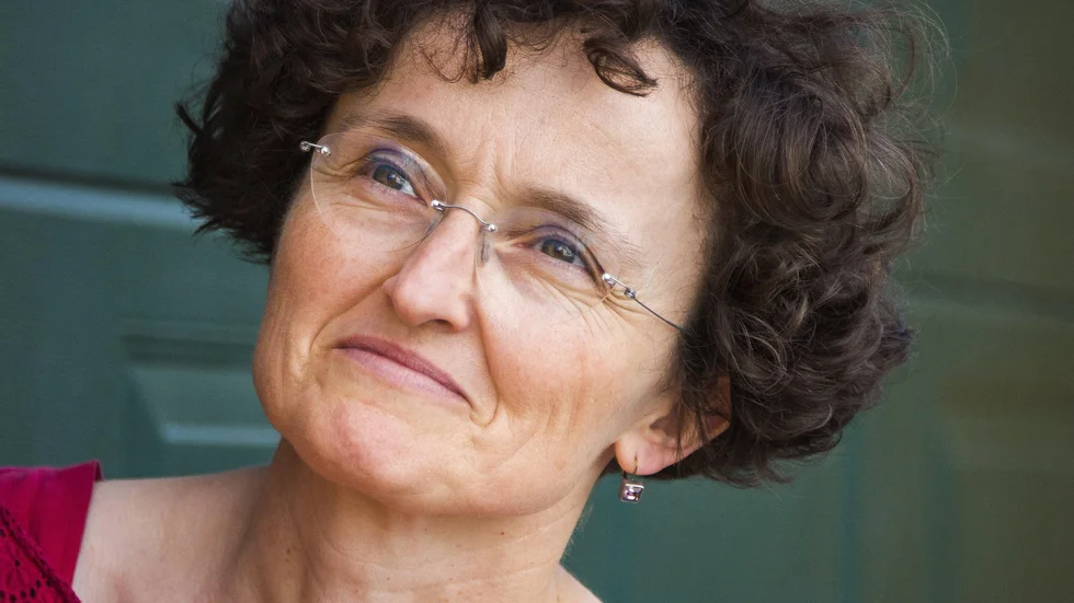Marie-Hélène Lafon kommer till Stockholm 18 januari nästa år för att ta emot Kulturhuset Stadsteaterns internationella litteraturpris. Hon medverkar även på Littfest i Umeå i mars. Pressbild.