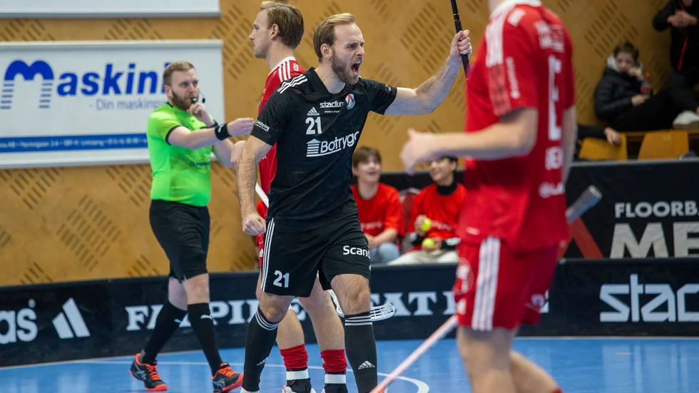 Jesper Alm stod för två mål mot Hagunda när Linköping vann med 11-2.
