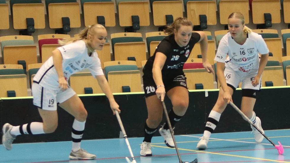 Sara Anteryd var inte helt nöjd med sin debut i FBC, trots två mål och två målgivande passningar. I torsdagens hemmamöte med Rönny hoppas den tidigare världsmästaren få med sig flera bollar.