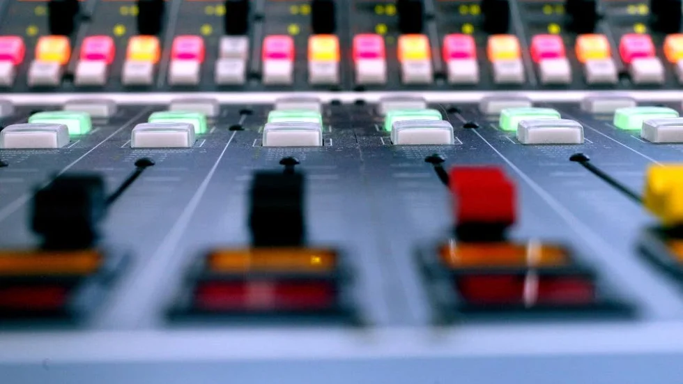 Ny radiokanal. 1 augusti kommer det att gå att lyssna på NRJ i Norrköping.