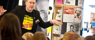 Fel att flytta litteratur för vuxna ner i bibliotekets källare