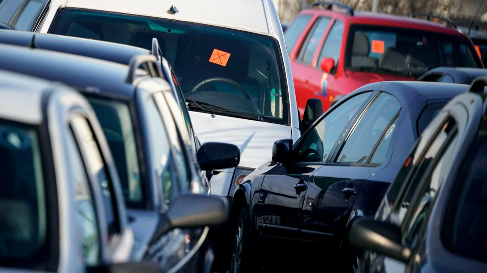 En företagare som drivit bilfirma i Eskilstuna åtalas för bokföringsbrott. (Bilden är tagen i ett annat sammanhang.)