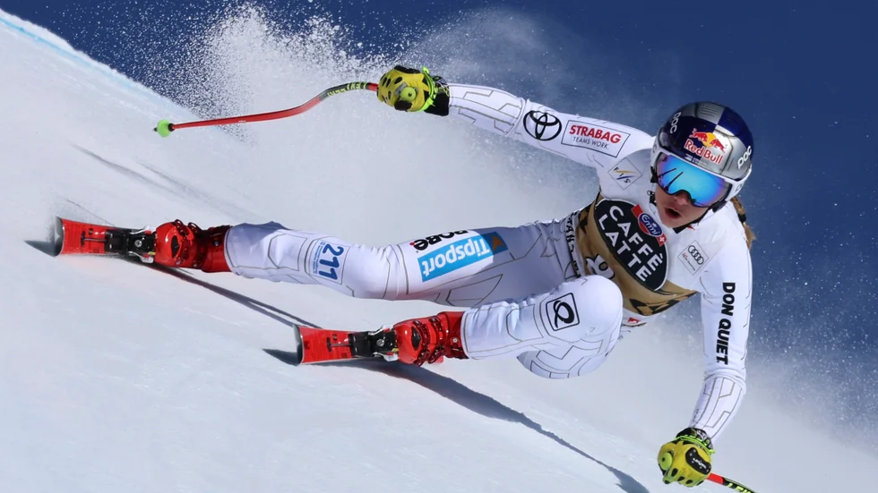 Ester Ledecka på väg mot segern i Crans-Montana.