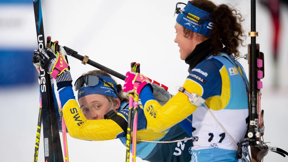 Att Kina får arrangera OS känns inte klockrent, men tävlingarna blir inte mindre spännande för det. Inte minst lockar det nervpirriga skidskyttet där systrarna Elvira och Hanna Öberg från Svensbyn tillhör favoriterna. (Arkivbild) 