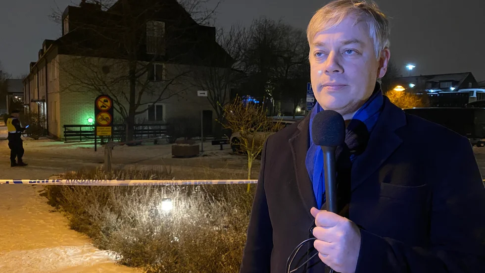 Correns reporter Max Wahlund på plats vid avspärrningarna.