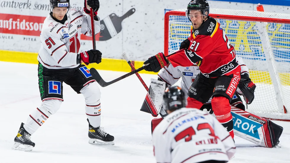 Juhani Tyrväinen var tillbaka i spel efter sin förkylning och stod för ett mål och en målgivande passning mot Örebro. Ett Örebro som kunde vända underläge till seger i förlängningen. 