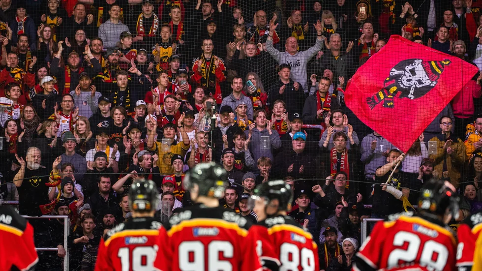 De nya restriktionerna ser till att det inte kommer bli en fullsatt arena under Luleå Hockeys två mellandagsmatcher.