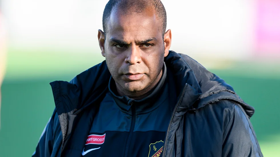 TVSK:s tränaren Pascal Simpson fick notera tredje förlusten för säsongen borta mot Tyresö,