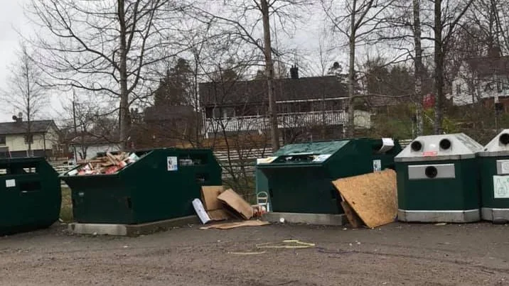 Järlåsa återvinningsstation 9 maj.