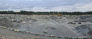 I dag smäller det utanför Enköping