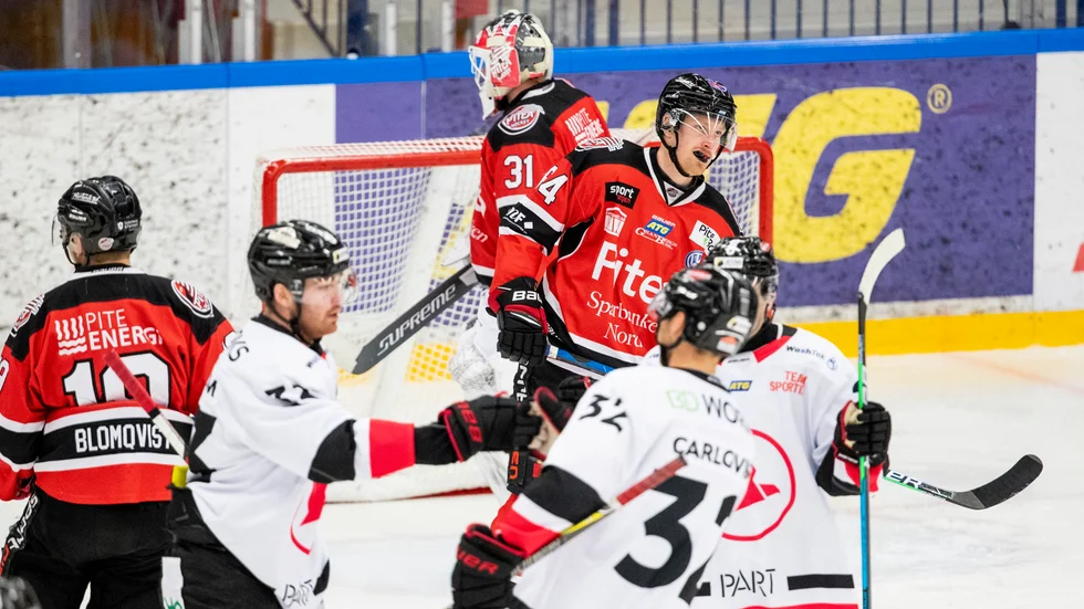 Piteå torskade toppmötet med Kalix i Hockeyettan. 
