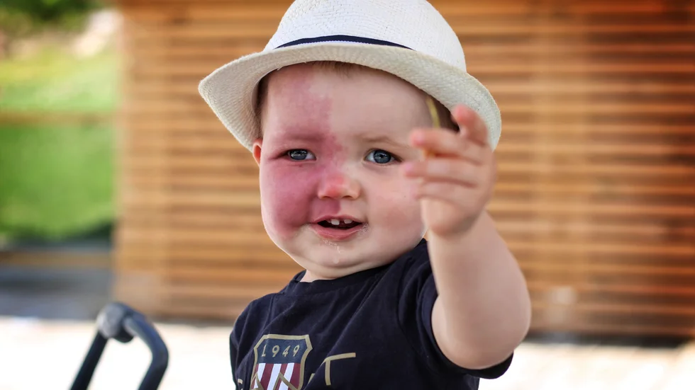 Lennox kom till världen den 20 maj. Ingenting blev riktigt som föräldrarna tänkt sig, efter den enkla och problemfria graviditeten. 