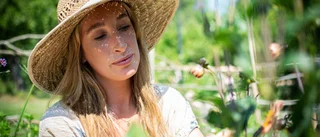 De säljer blommor ur skåp: "Dröm som går i uppfyllelse"