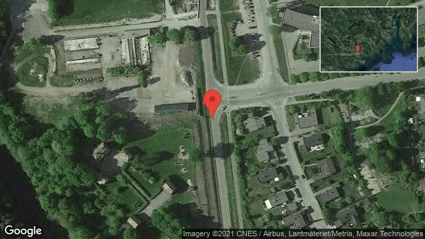 Flera fordon i trafikolycka på väg 807