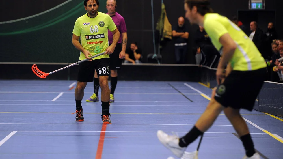 Spelande sportchef Rabi Kahlaji gladdes åt kämpaglöden hos FBC Nyköping i söndagens vinstmatch.