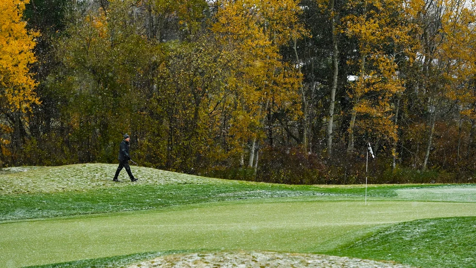 Om det är snö eller frost på backen får ingen av golfbanorna i Västerviks kommun spelas.