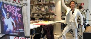 David Lindgren om att dansa i högklackat, spela huvudrollen mot sin hustru och hur det är att spela 19 år när man själv snart är 40 