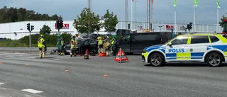 Krock i Stenhagen - en person till sjukhus och en misstänkt