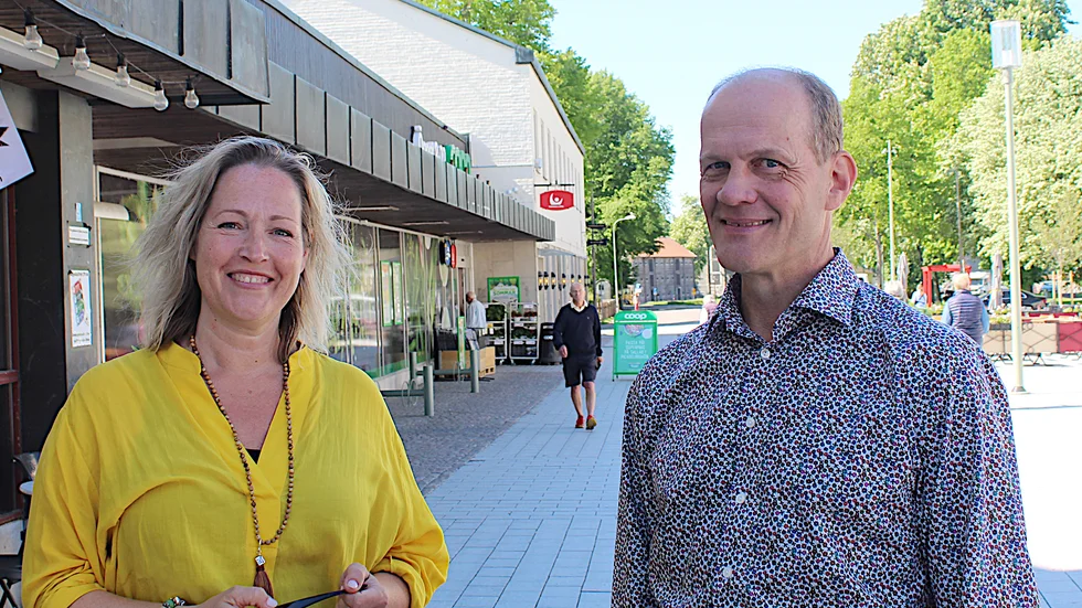 Körledaren Anna Gullman och kultur- och utbildningsnämndens ordförande Göran Fältgren (S) ser fram emot Körsångens dag..