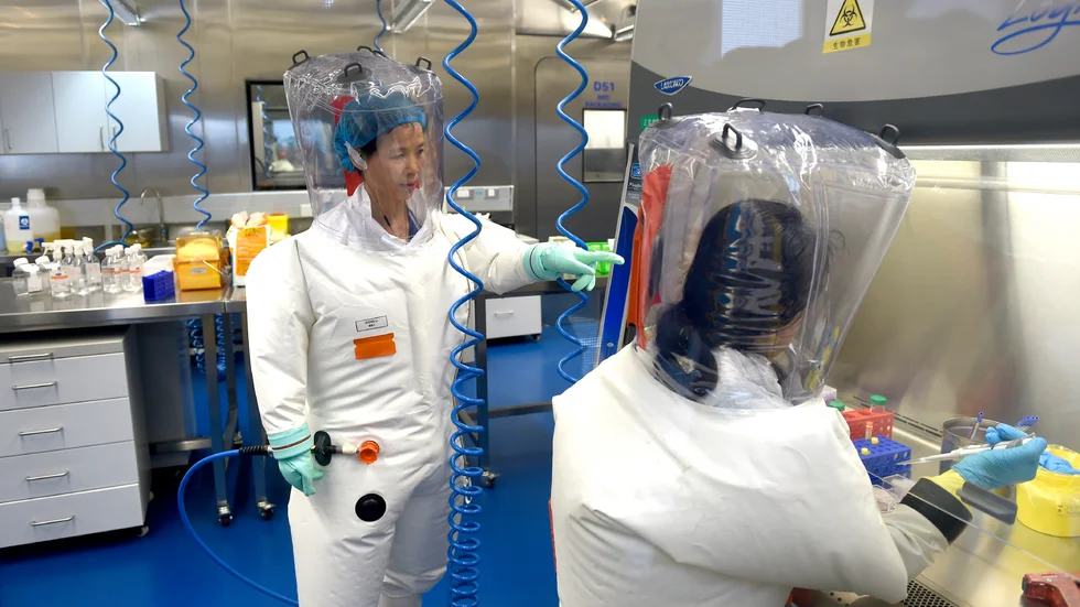 Inspektörer från WHO besöker högrisklaboratoriet i Wuhan Institute of Virology. Arklivbild.