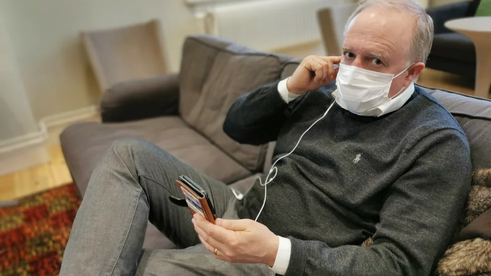 "Det kostar att flytta patienter med helikopter men det vi vinner går inte att mäta i pengar", säger Mikael Köhler, Region Uppsala.