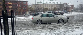 Flera varningar när aprilsnön drar in