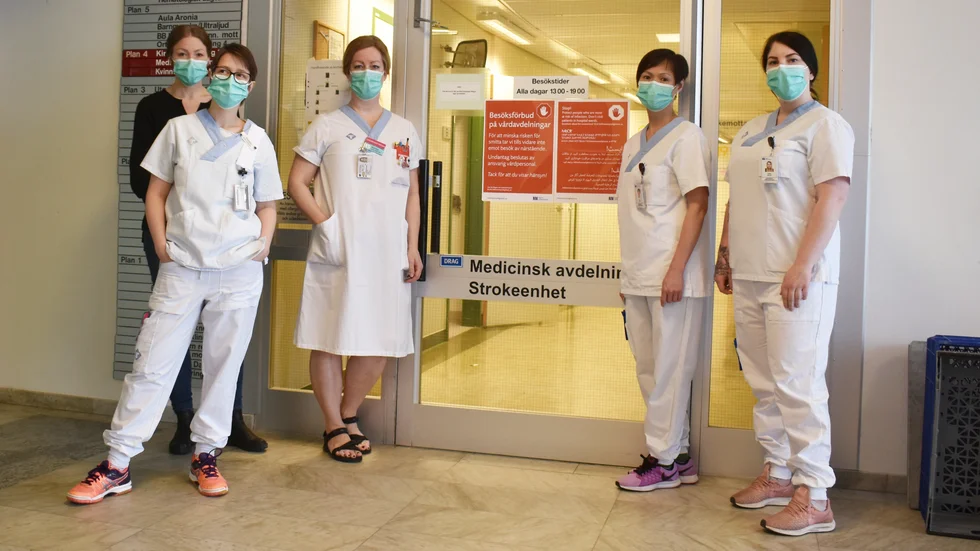 Undersköterskorna Mariann Nilsson, Natalia Tumanyan, Helena Lindgren, Ivy Ungh och Fanny Helén på medicinavdelning 3 i Skellefteå har anvisats till krislägesavtalet.