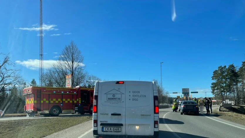 Olyckan inträffade i Vallarondellen vid klockan 11.20.