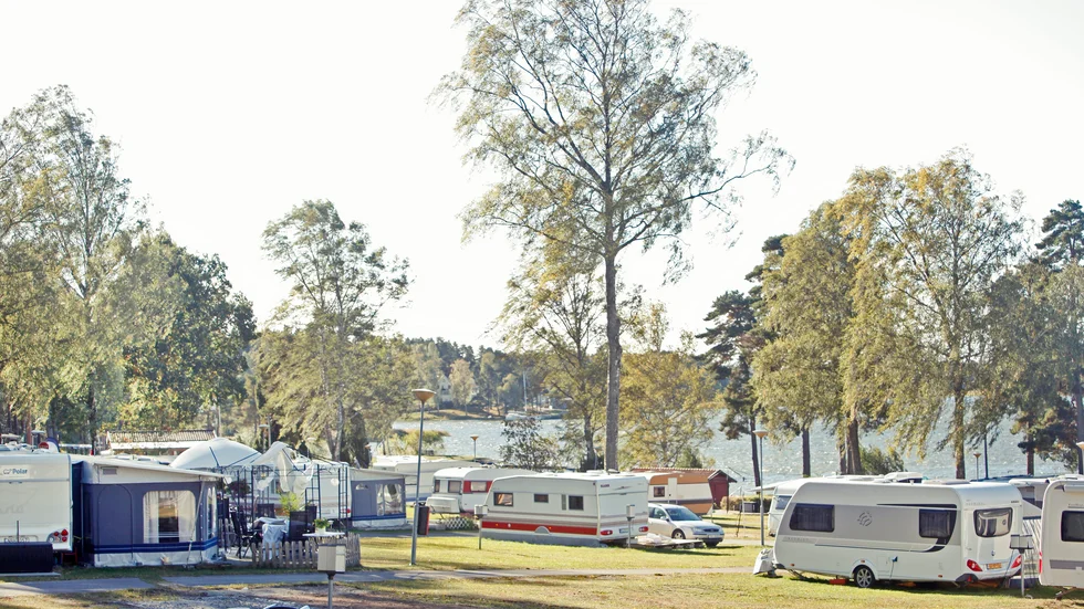 Det finns viktigare områden för en kommun än att driva en campingplats, skriver Ingvar Smedlund.