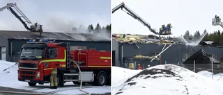 Industrilokal totalförstörd efter brand