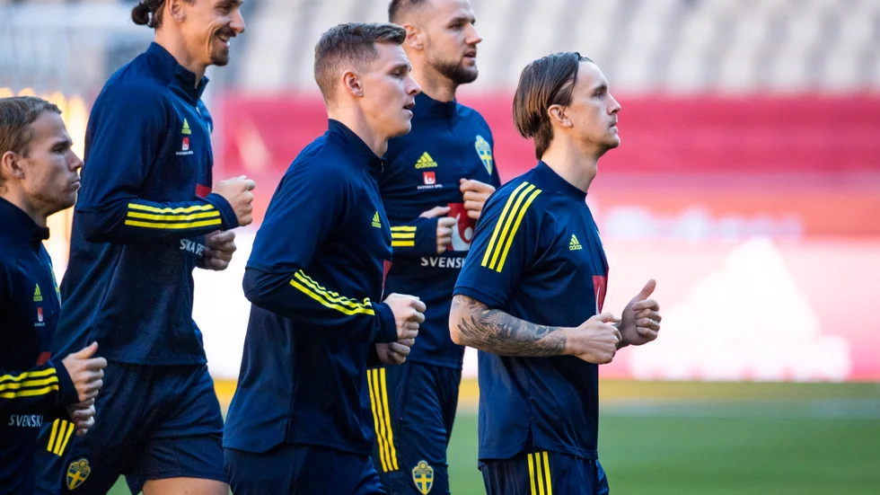 Svenska laget under lördagsträningen på La Cartuja.