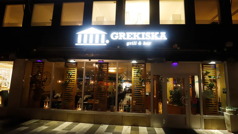 Grekiska grill och bar medger att det funnits brister kopplat till städning .