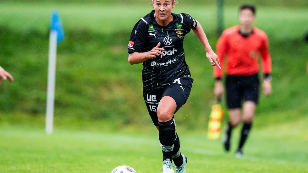 Olivia Holm, här från bortamatchen mot Kalmar i slutet av augusti, spelar en viktig roll i Umeå IK. 
