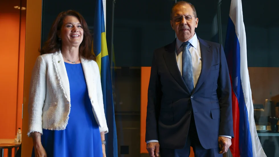 Utrikesminister Ann Linde tillsammans med sin ryske motsvarighet Sergej Lavrov vid Arktiska rådets ministermöte i förra veckan.