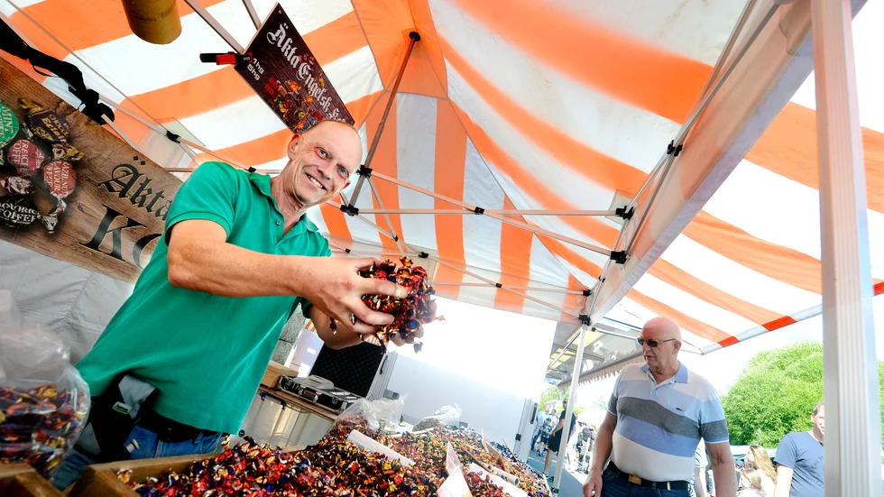 Sommarmarknaden i Överkalix ställs in. Däremot vankas Överkalix sommarfest där möjligen enstaka knallar kan komma att finnas på plats. 