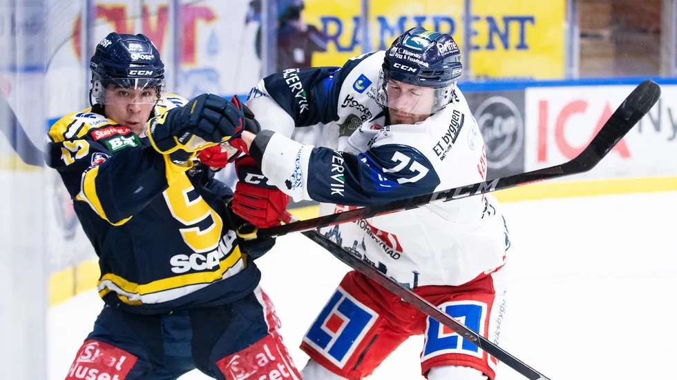 Den första kvartsfinalen präglades av en hel del fysiskt spel. Det mesta pekar på att den andra kvarten kommer se lika dan ut för SSK:s Lucas Carlsson och VIK:s Ludvig Jardeskog.