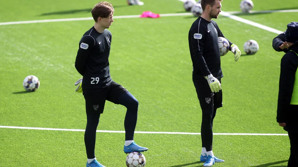 Julius Lindgren agerar back up i IFK Norrköping, precis som under fjolåret. Då var det bakom Isak Pettersson, nu Oscar Jansson.