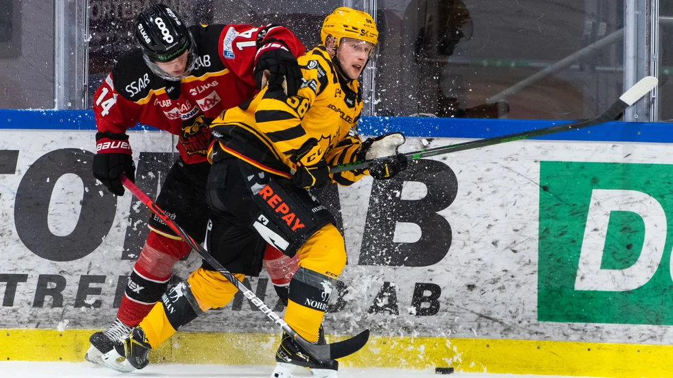 När alla lag hade spelat 50 matcher var AIK trea och Luleå sexa, vilket betyder ett derby i kvarten. 