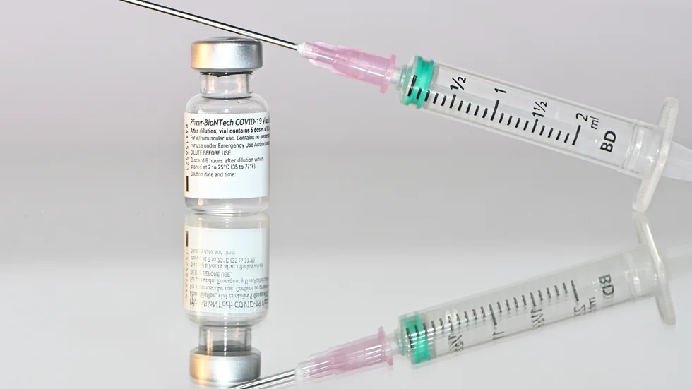 Självklart ska personer som av läkare avråds att vaccinera sig slippa göra det men inte övriga, skriver Lars O Ericsson.