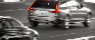 Åtalas efter vansinnesfärd på E18 - körde 60 km/h för fort