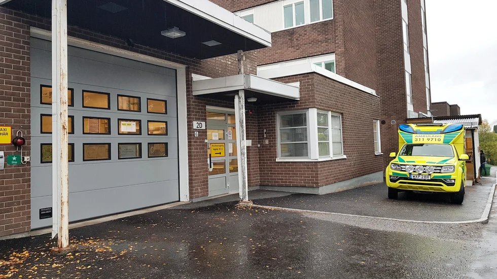 En man i Piteå nekades ambulanstransport till akuten. Dagen efer avled mannen.