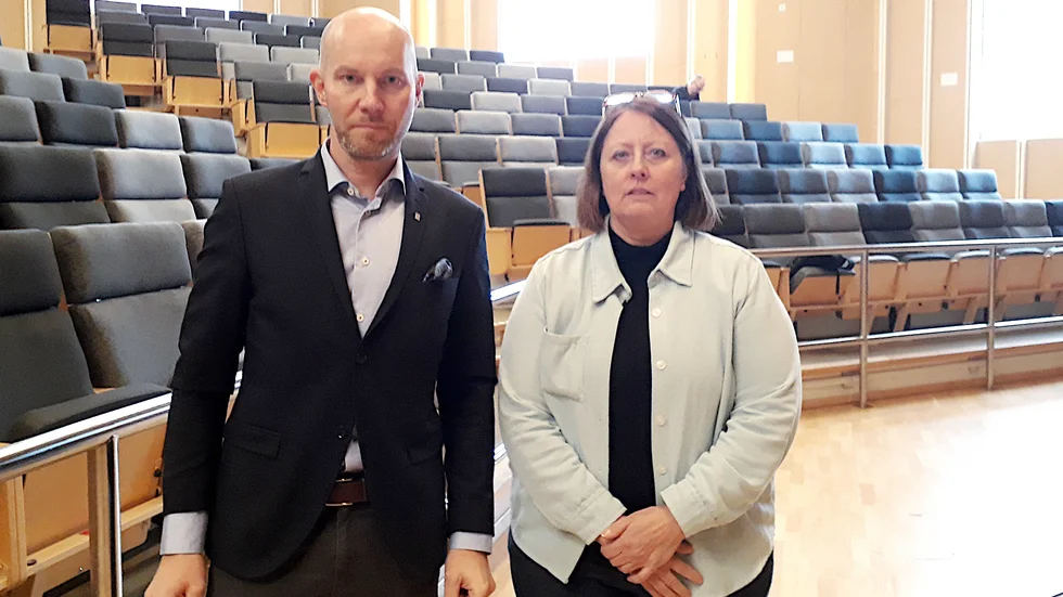 "Boden ska alltid vara en nagel i ögat på brottsligheten. Det ska vi alltid vara oavsett vad det gäller", säger kommunalrådet Claes Nordmark (S) till vänster om partikamraten Lena Pantzare (S).