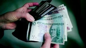 Inte gratis. Mer pengar i plånboken ger ökad frihet, men den är inte gratis, menar vår kolumnist. Foto: Fredrik Sandberg