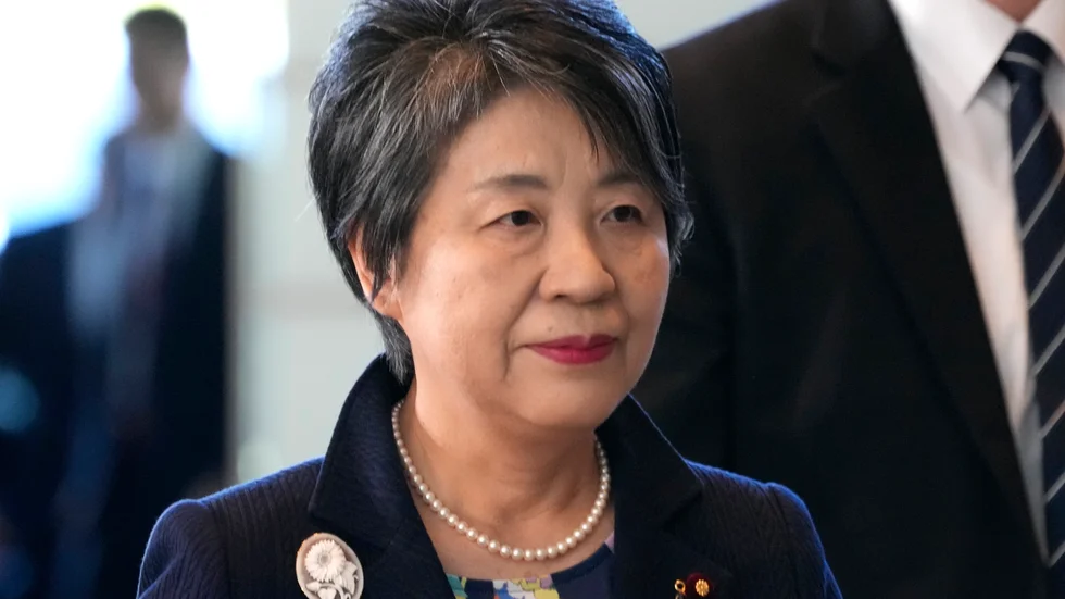 Nyutnämnda försvarsministern Yoko Kamikawa anländer till premiärministerns kontor på onsdagen.