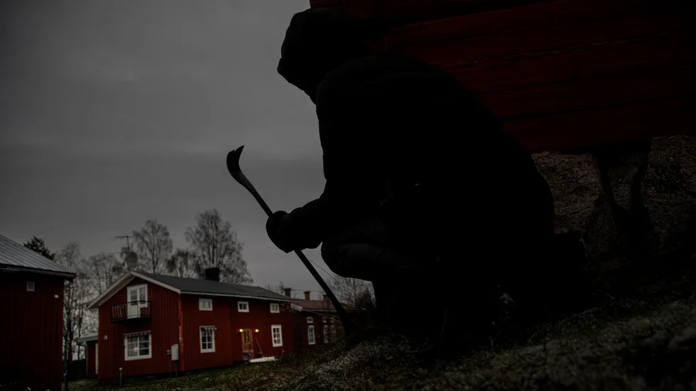 Inbrottet skedde på landsbygden, cirka en mil nordost om Vimmerby.