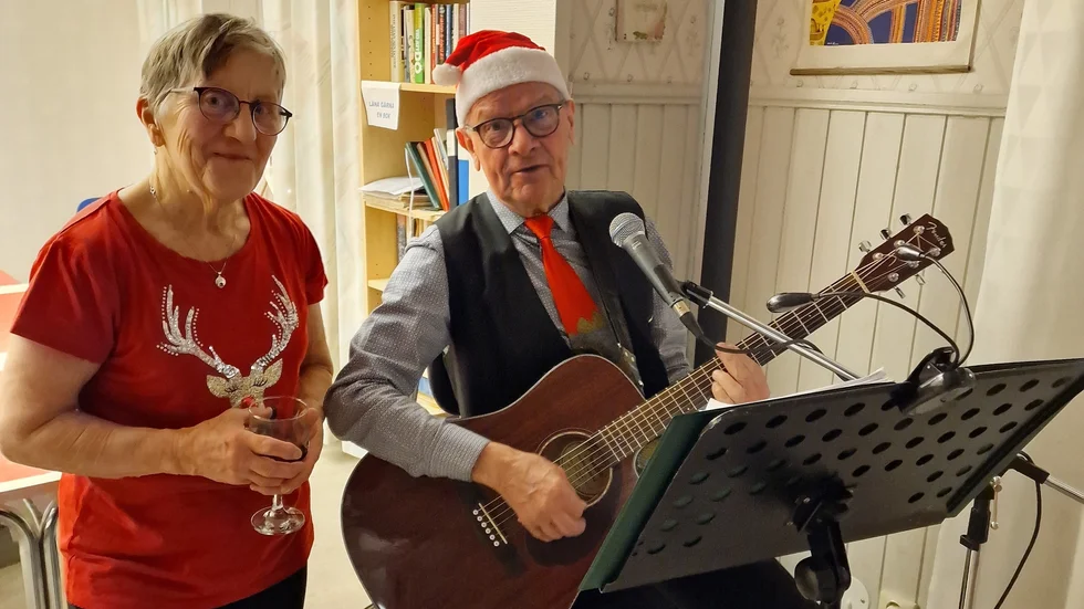 Britta M sjunger med Sten.
