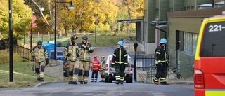 Personal vid Ackis andades in frätande ämne