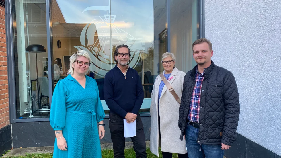 Oppositionspolitikerna Klara Björkum (S),  Fredrik Lindwall (C), Annette Torstensson (C) och Marcus Fridlund (S) vill inte lägga ner några skolor eller förskolor på landsbygden.