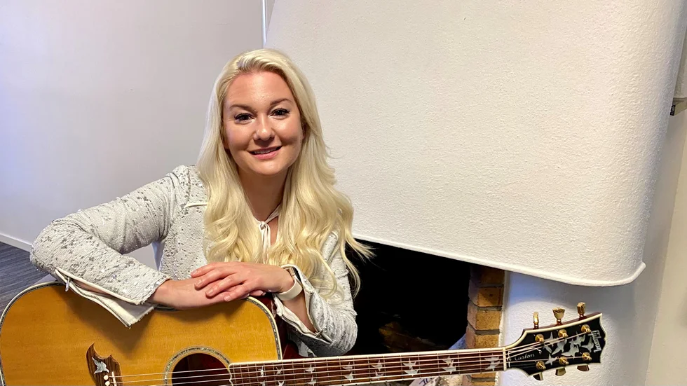 Alexzandra Wickman countryartist från Nävekvarn