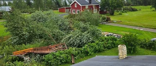 Totalt kaos i byn efter stormen – "Det är ju som i Oklahoma, USA"